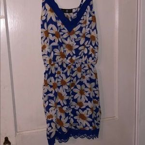 Daisy printed romper